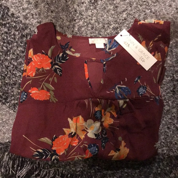 NWT Finn & Grace Floral Blouse - Picture 4 of 5